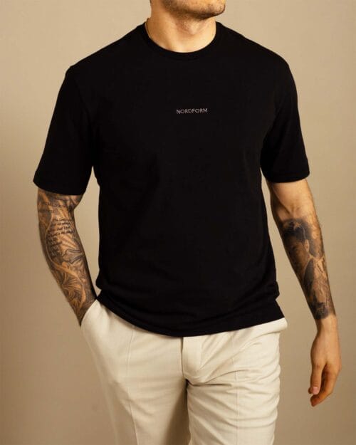 T-Shirt - Relaxed, Svart